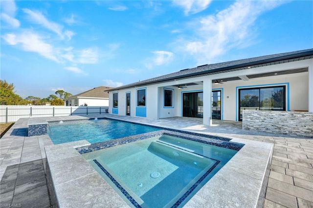 2917 NW 27th ST, Cape Coral, FL 33993