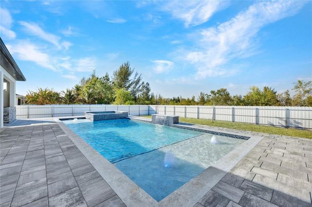 2917 NW 27th ST, Cape Coral, FL 33993