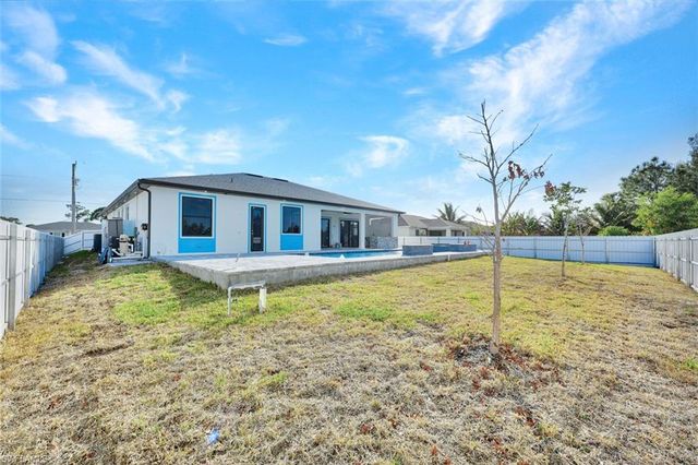 2917 NW 27th ST, Cape Coral, FL 33993