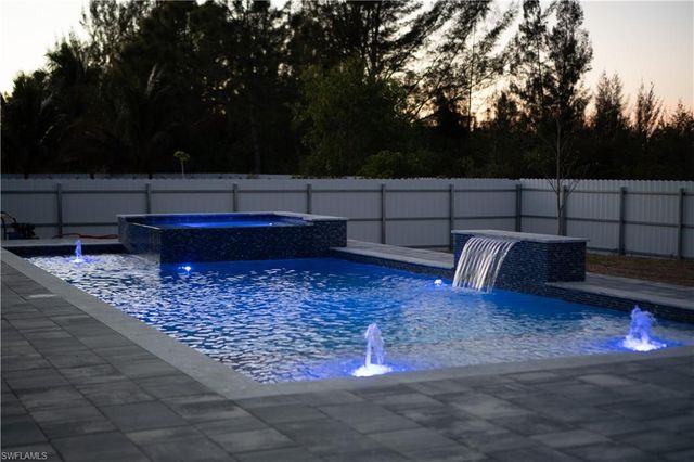 2917 NW 27th ST, Cape Coral, FL 33993