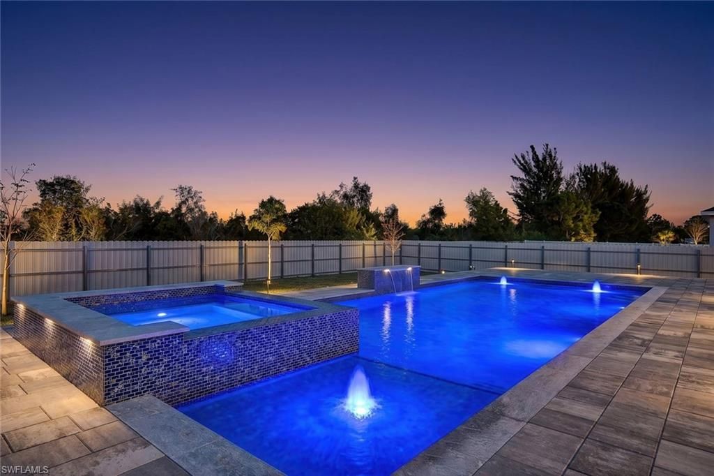 2917 NW 27th ST, CAPE CORAL, FL 33993 — photo 2