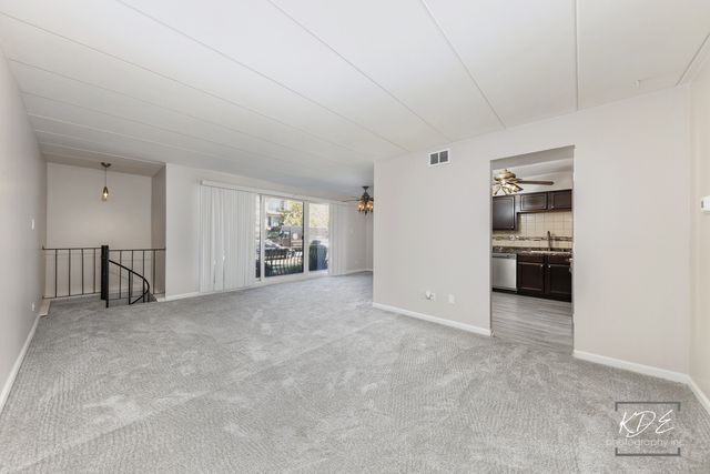 10336 S Keating Avenue 102, Oak Lawn, IL 60453