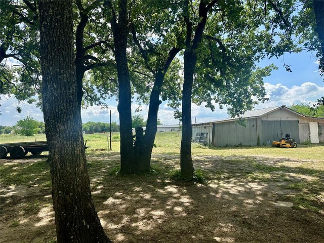 300 County Road 1005, Corsicana, TX 75110