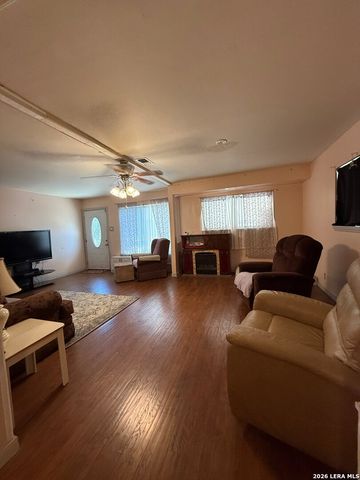 6007 STONYBROOK DR, San Antonio, TX 78242