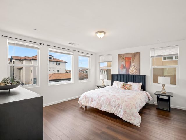 2566 Mustang Drive, Clovis, CA 93612