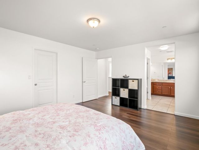 2566 Mustang Drive, Clovis, CA 93612