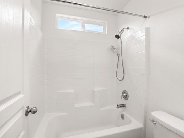 2566 Mustang Drive, Clovis, CA 93612