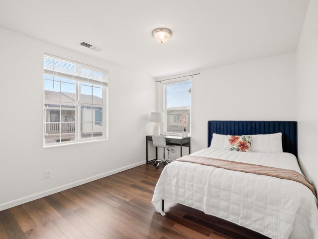 2566 Mustang Drive, Clovis, CA 93612