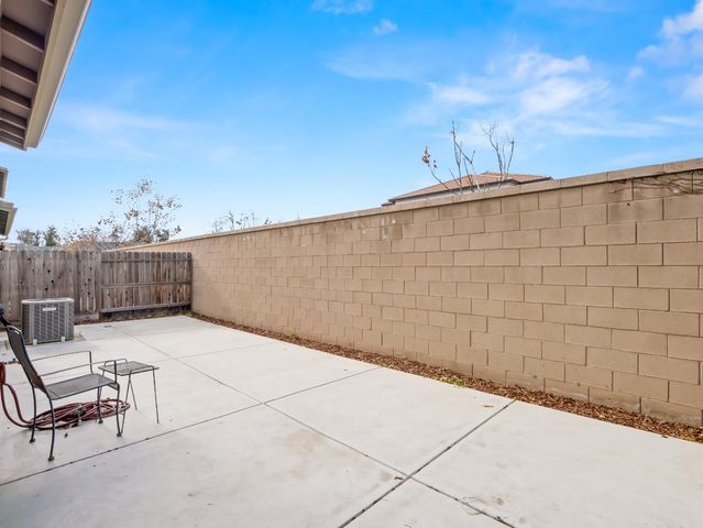 2566 Mustang Drive, Clovis, CA 93612