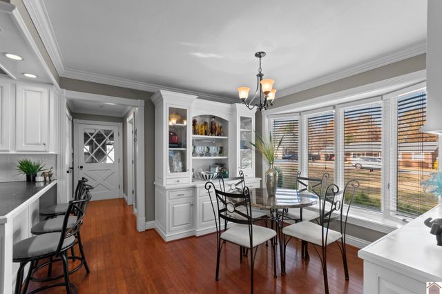 906 E 14th St, Benton, KY 42025