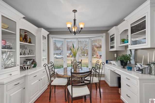 906 E 14th St, Benton, KY 42025