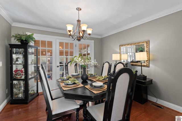 906 E 14th St, Benton, KY 42025