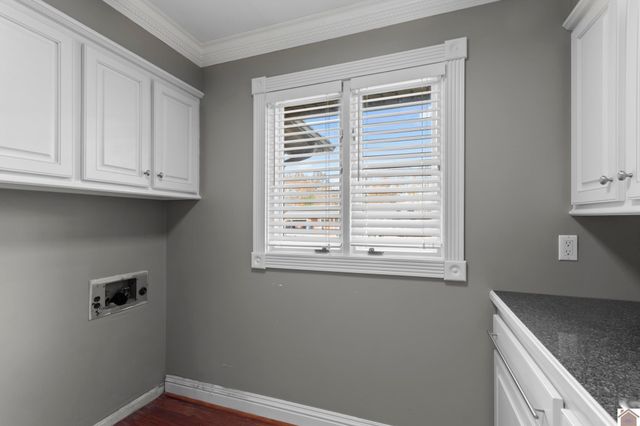 906 E 14th St, Benton, KY 42025