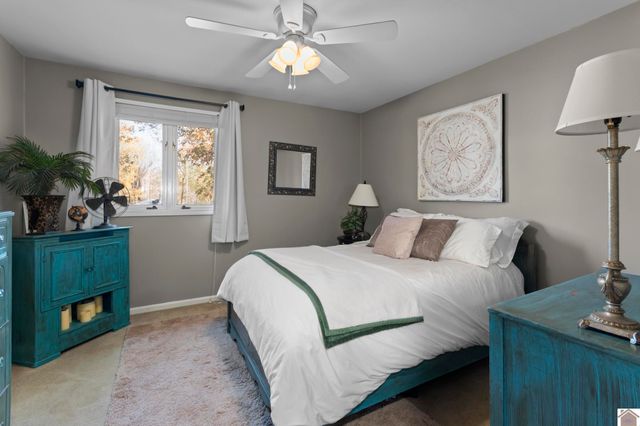 906 E 14th St, Benton, KY 42025