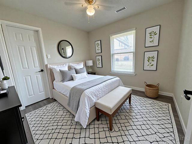 2006 Ash ST, Georgetown, TX 78626