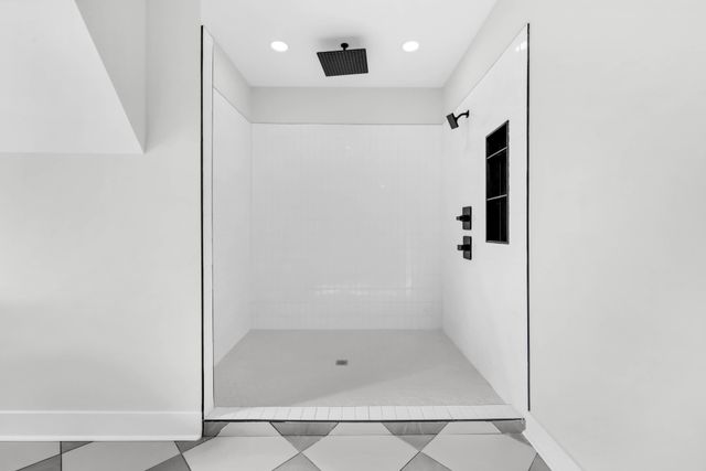 2457 Ellsworth Dr, Clarksville, TN 37043