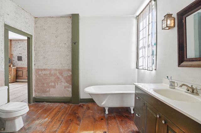 650 Central Turnpike, Sutton, MA 01590