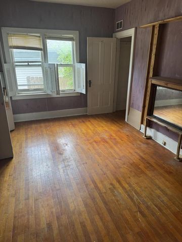 72 E 12th STREET, Fond Du Lac, WI 54935