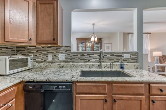 394 Kings Road, Piney Flats, TN 37686