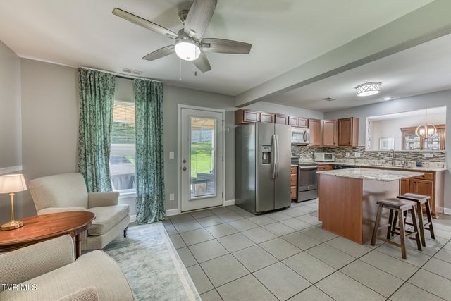394 Kings Road, Piney Flats, TN 37686