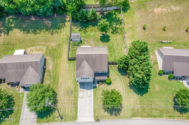 394 Kings Road, Piney Flats, TN 37686