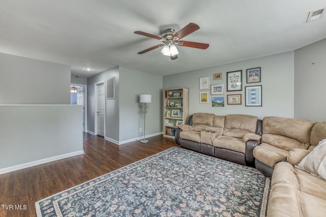 394 Kings Road, Piney Flats, TN 37686
