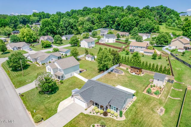 394 Kings Road, Piney Flats, TN 37686