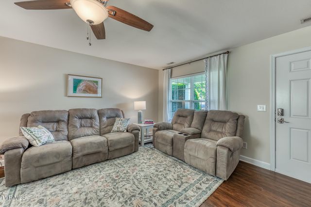 394 Kings Road, Piney Flats, TN 37686