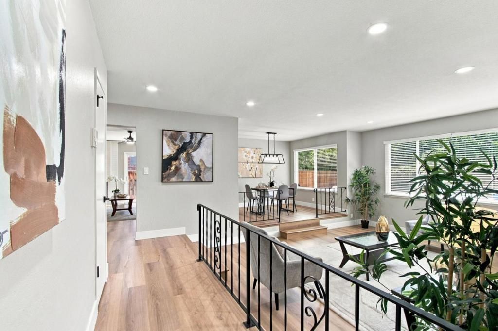 Image 4 of property listing at 560 Elvis Drive, San Jose, CA 95123
