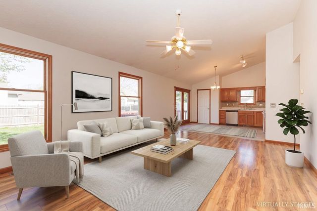 1901 N Oriole Drive, Muncie, IN 47304