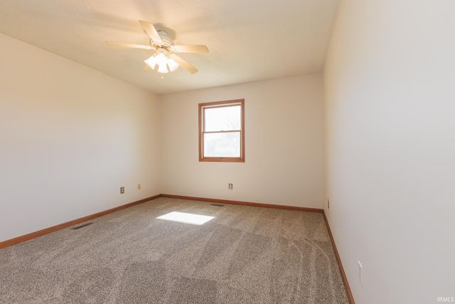1901 N Oriole Drive, Muncie, IN 47304