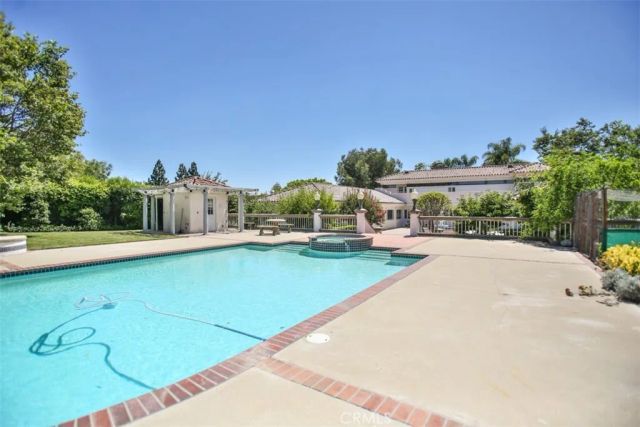 3624 Hollins Avenue, Claremont, CA 91711