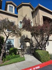 1300 Milano Dr #7, West Sacramento, CA 95691