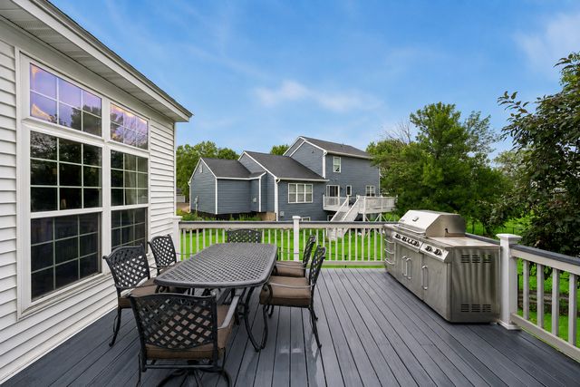 7975 Parrish Avenue NE, Otsego, MN 55330