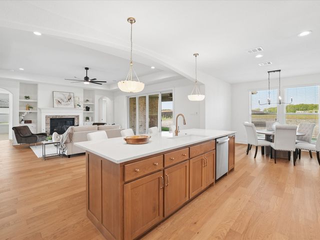 124 Aiden Drive, Waxahachie, TX 75165