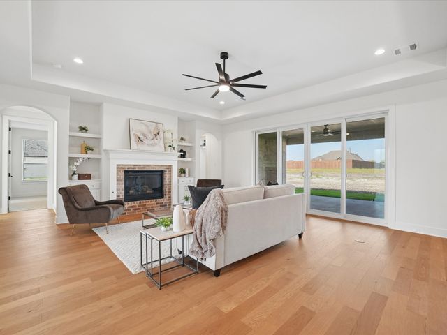124 Aiden Drive, Waxahachie, TX 75165