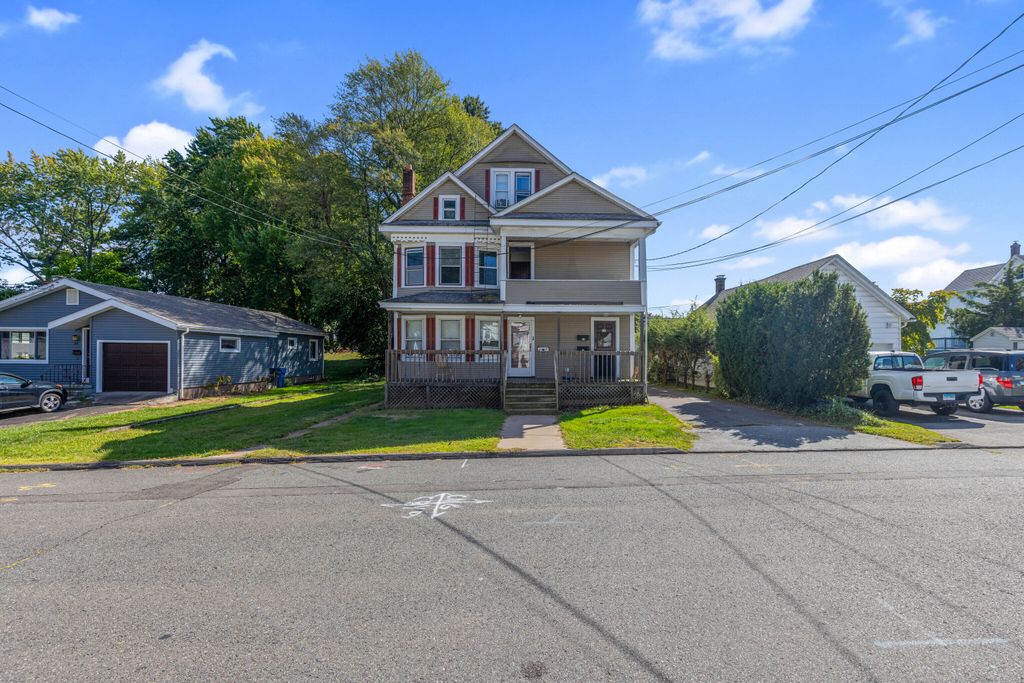 14 Saint Lawrence Street, Manchester, CT 06040