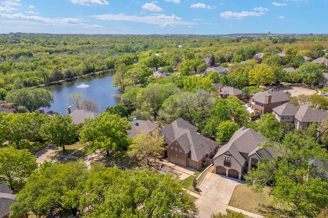 2715 White Oak Drive, Grapevine, TX 76051