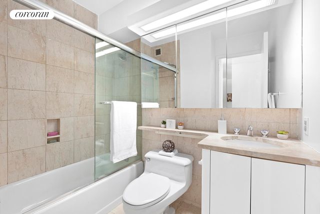 415 E 37th St Apt 12H, New York City, NY 10016