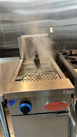 5205 Lake Road W, Ashtabula, OH 44004