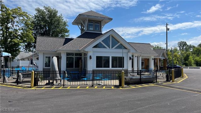 5205 Lake Road W, Ashtabula, OH 44004