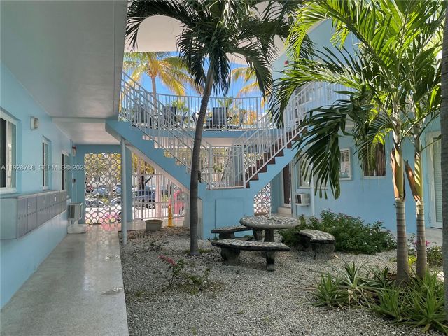 401 Collins Ave 21, Miami Beach, FL 33139