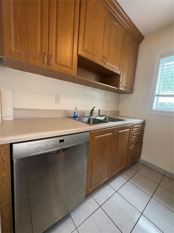 401 Collins Ave 21, Miami Beach, FL 33139