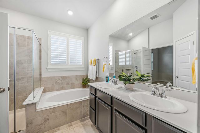 2425 Temple Crag Drive, Rosharon, TX 77583