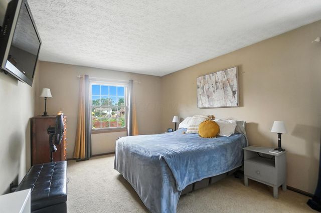 6377 Hilltop Avenue, Reynoldsburg, OH 43068