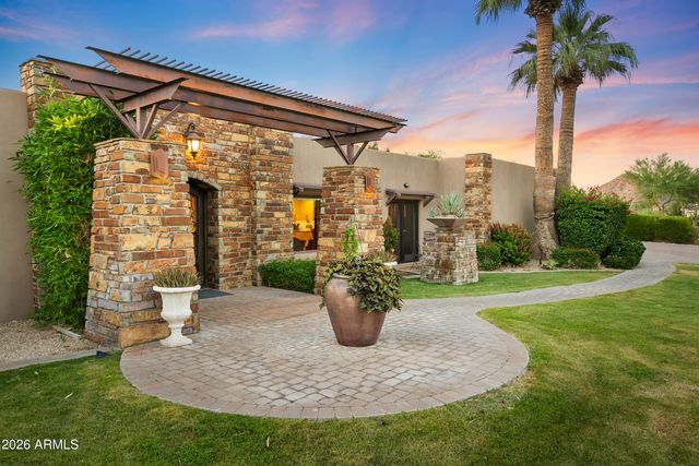4836 E MOONLIGHT Way 4, Paradise Valley, AZ 85253