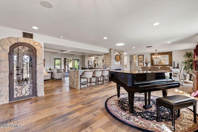 4836 E MOONLIGHT Way 4, Paradise Valley, AZ 85253