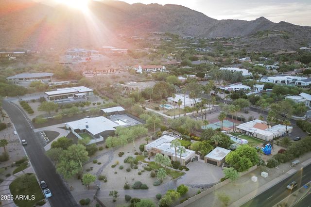 4836 E MOONLIGHT Way 4, Paradise Valley, AZ 85253