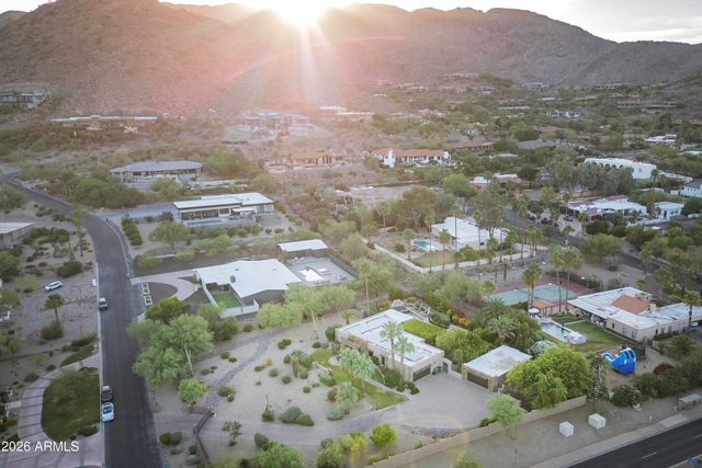 4836 E MOONLIGHT Way 4, Paradise Valley, AZ 85253