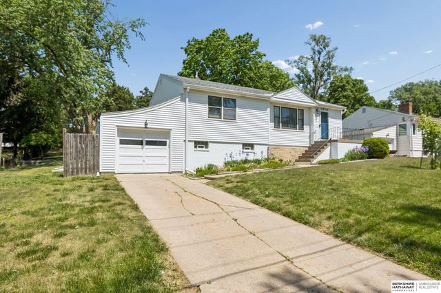 1910 Lindyview Lane, Bellevue, NE 68005